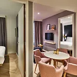Staybridge - Parliament By Ihg Hotel Den Haag