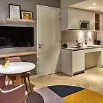 Staybridge - Parliament By Ihg Hotel 4*