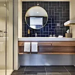 Hotel Staybridge - Parliament By Ihg Den Haag