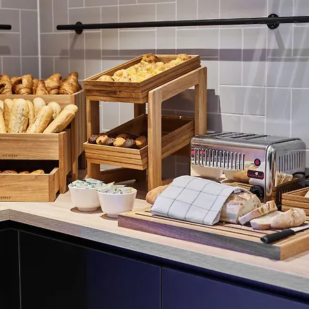 Staybridge - Parliament By Ihg Hotel Den Haag