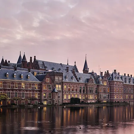 Staybridge - Parliament By Ihg Hotel 4*